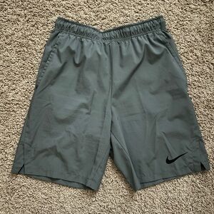 Nike Men's Grey Athletic Shorts